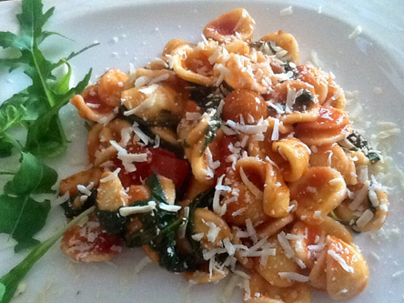 cuisine italienne, orecchiette et roquette